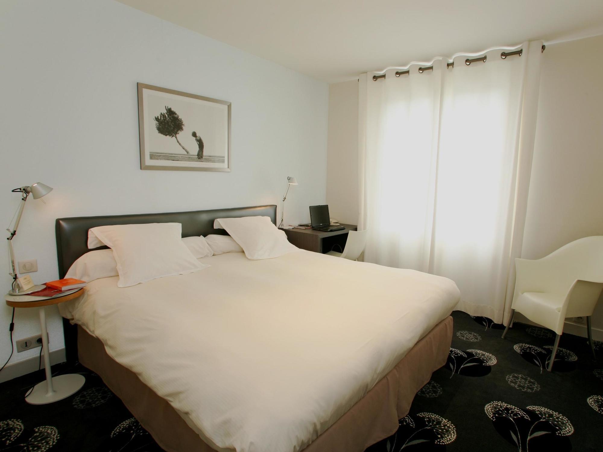 Logis Ar Milin Hotel Chateaubourg  Exterior photo